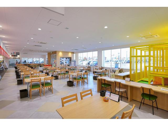 開放感のあるショールームでゆっくりとお過ごしいただけます。