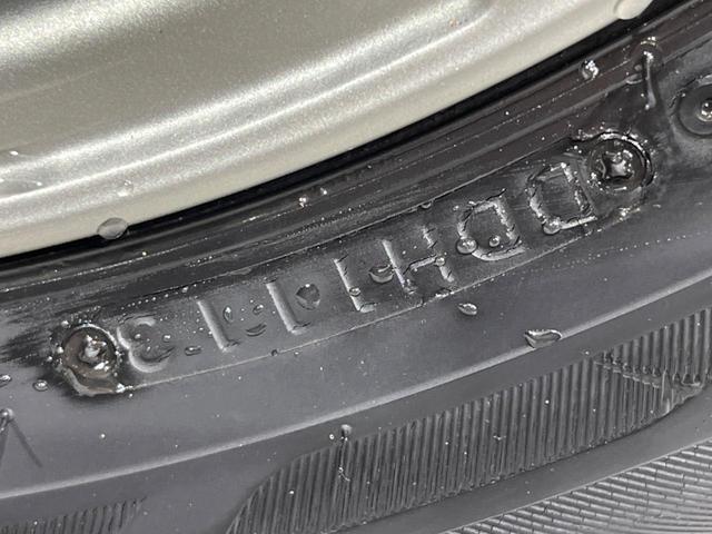 ノート Ｘ　ＤＩＧ－Ｓ　禁煙車　スマートキー　オートエアコン　ＣＤ再生　ＡＵＸ　ＡＭ／ＦＭラジオ機能　アイドリングストップ　電動格納ミラー　ヘッドライトレベライザー　シートリフター　盗難防止装置　プライバシーガラス（36枚目）