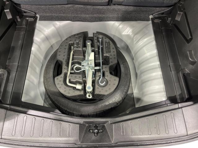 ノート Ｘ　ＤＩＧ－Ｓ　禁煙車　スマートキー　オートエアコン　ＣＤ再生　ＡＵＸ　ＡＭ／ＦＭラジオ機能　アイドリングストップ　電動格納ミラー　ヘッドライトレベライザー　シートリフター　盗難防止装置　プライバシーガラス（51枚目）