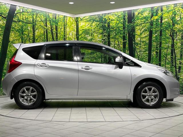 ノート Ｘ　ＤＩＧ－Ｓ　禁煙車　スマートキー　オートエアコン　ＣＤ再生　ＡＵＸ　ＡＭ／ＦＭラジオ機能　アイドリングストップ　電動格納ミラー　ヘッドライトレベライザー　シートリフター　盗難防止装置　プライバシーガラス（55枚目）