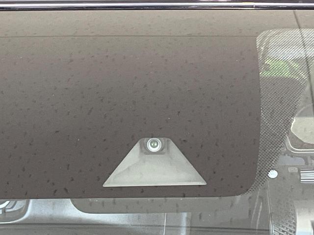 ノート ｅ－パワー　メダリスト　純正ナビ　全周囲カメラ　衝突軽減装置　レーダークルーズ　禁煙車　ハーフレザーシート　ドラレコ　コーナーセンサー　スマートキー　ＬＥＤヘッド　ＥＴＣ　オートハイビーム　デジタルインナーミラー　フルセグ（5枚目）