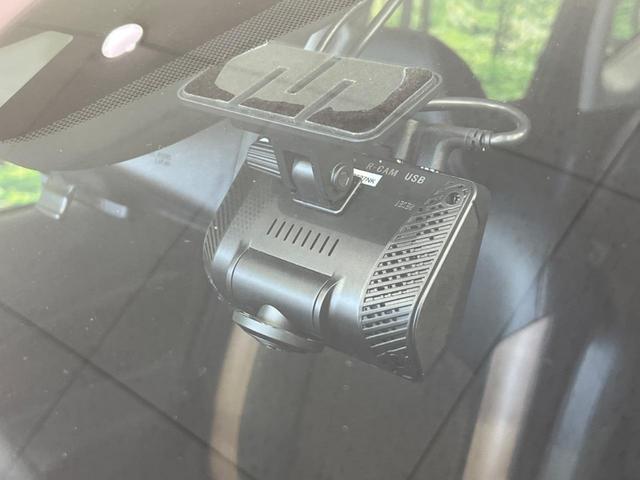 ノート ｅ－パワー　メダリスト　純正ナビ　全周囲カメラ　衝突軽減装置　レーダークルーズ　禁煙車　ハーフレザーシート　ドラレコ　コーナーセンサー　スマートキー　ＬＥＤヘッド　ＥＴＣ　オートハイビーム　デジタルインナーミラー　フルセグ（7枚目）