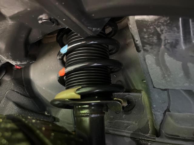 ノート ｅ－パワー　メダリスト　純正ナビ　全周囲カメラ　衝突軽減装置　レーダークルーズ　禁煙車　ハーフレザーシート　ドラレコ　コーナーセンサー　スマートキー　ＬＥＤヘッド　ＥＴＣ　オートハイビーム　デジタルインナーミラー　フルセグ（20枚目）