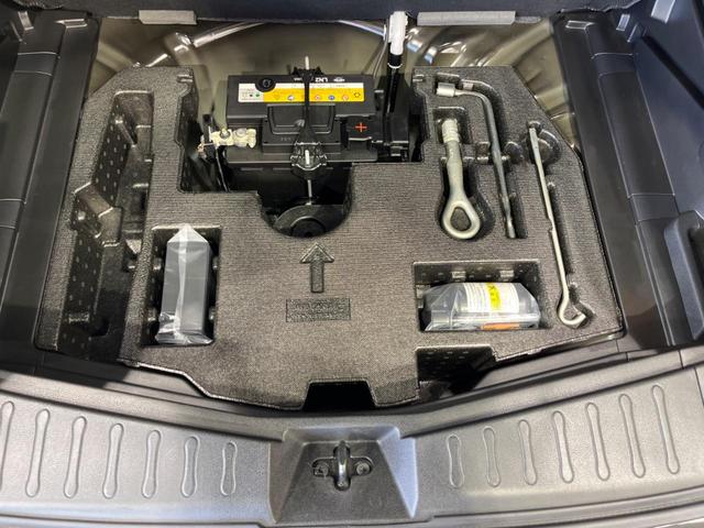 ノート ｅ－パワー　メダリスト　純正ナビ　全周囲カメラ　衝突軽減装置　レーダークルーズ　禁煙車　ハーフレザーシート　ドラレコ　コーナーセンサー　スマートキー　ＬＥＤヘッド　ＥＴＣ　オートハイビーム　デジタルインナーミラー　フルセグ（63枚目）