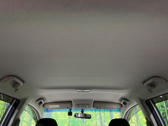 フィットハイブリッド ハイブリッド・10thアニバーサリー 純正ナビ バックカメラ 禁煙車 ドラレコ スマートキー HIDヘッド ETC クルコン オートライト オートエアコン CD DVD再生 地デジ ステアリングスイッチ アイドリングストップ(38枚目)