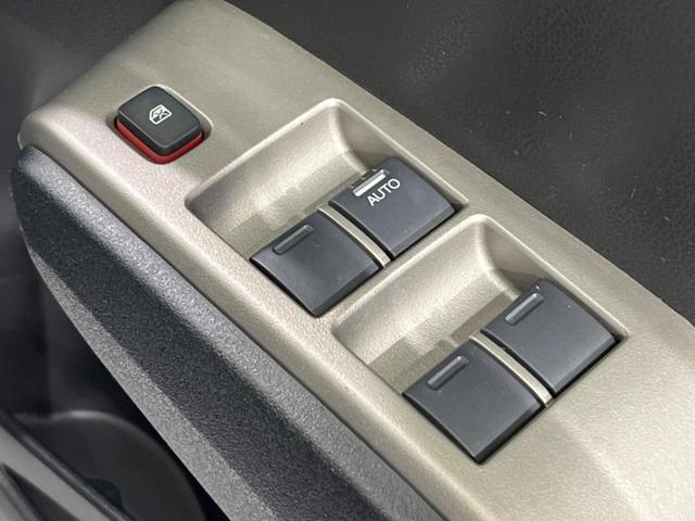 フィットハイブリッド ハイブリッド・10thアニバーサリー 純正ナビ バックカメラ 禁煙車 ドラレコ スマートキー HIDヘッド ETC クルコン オートライト オートエアコン CD DVD再生 地デジ ステアリングスイッチ アイドリングストップ(53枚目)