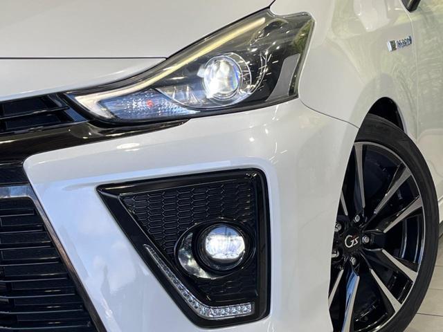 【グレード専用純正１８インチアルミホイール】デザイン性の高い純正アルミホイールを装着しております。各種社外アルミホイールや、スタッドレスタイヤも取扱いしております。是非ご相談ください♪