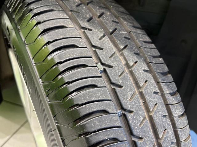 ノート Ｘ　Ｖセレクション＋セーフティ　純正ナビ　衝突軽減装置　禁煙車　スマートキー　ＥＴＣ　車線逸脱警報　Ｂｌｕｅｔｏｏｔｈ　ＣＤ　ＤＶＤ再生　フルセグ　アイドリングストップ　ヘッドライトレベライザー　シートリフター　電動格納ミラー（27枚目）