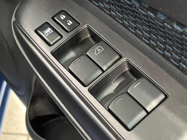 ノート Ｘ　Ｖセレクション＋セーフティ　純正ナビ　衝突軽減装置　禁煙車　スマートキー　ＥＴＣ　車線逸脱警報　Ｂｌｕｅｔｏｏｔｈ　ＣＤ　ＤＶＤ再生　フルセグ　アイドリングストップ　ヘッドライトレベライザー　シートリフター　電動格納ミラー（28枚目）