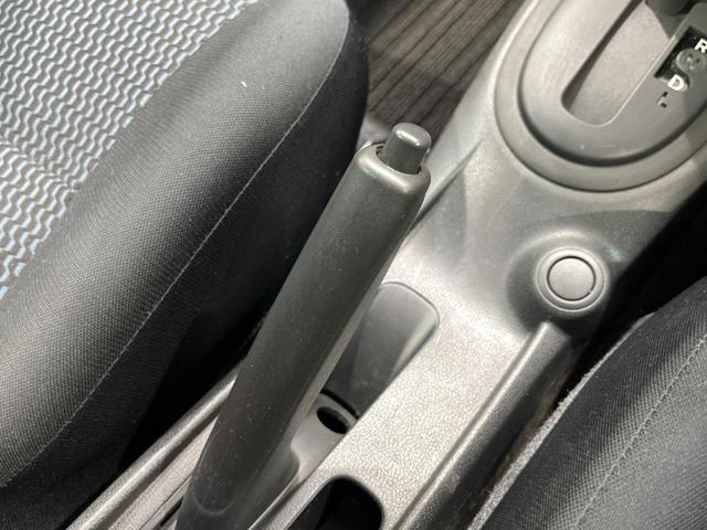 ノート Ｘ　Ｖセレクション＋セーフティ　純正ナビ　衝突軽減装置　禁煙車　スマートキー　ＥＴＣ　車線逸脱警報　Ｂｌｕｅｔｏｏｔｈ　ＣＤ　ＤＶＤ再生　フルセグ　アイドリングストップ　ヘッドライトレベライザー　シートリフター　電動格納ミラー（32枚目）