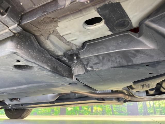 ヤリス ハイブリッドＧ　純正８型ディスプレイオーディオ　全周囲カメラ　衝突軽減装置　レーダークルーズ　禁煙車　コーナーセンサー　レーンキープ　スマートキー　ＥＴＣ　オートハイビーム　オートエアコン　Ｂｌｕｅｔｏｏｔｈ（22枚目）