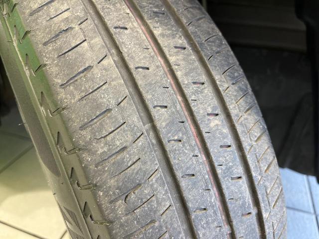 ヤリス ハイブリッドＧ　純正８型ディスプレイオーディオ　全周囲カメラ　衝突軽減装置　レーダークルーズ　禁煙車　コーナーセンサー　レーンキープ　スマートキー　ＥＴＣ　オートハイビーム　オートエアコン　Ｂｌｕｅｔｏｏｔｈ（27枚目）