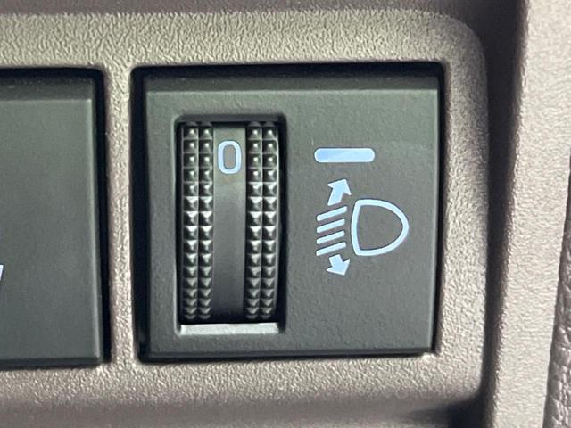 ヤリス ハイブリッドＧ　純正８型ディスプレイオーディオ　全周囲カメラ　衝突軽減装置　レーダークルーズ　禁煙車　コーナーセンサー　レーンキープ　スマートキー　ＥＴＣ　オートハイビーム　オートエアコン　Ｂｌｕｅｔｏｏｔｈ（42枚目）