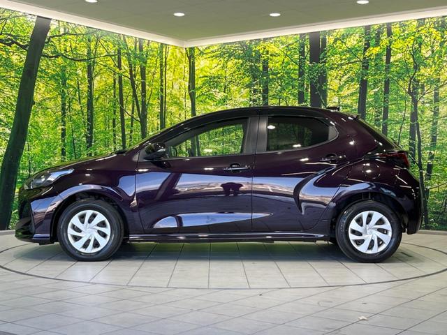 ヤリス ハイブリッドＧ　純正８型ディスプレイオーディオ　全周囲カメラ　衝突軽減装置　レーダークルーズ　禁煙車　コーナーセンサー　レーンキープ　スマートキー　ＥＴＣ　オートハイビーム　オートエアコン　Ｂｌｕｅｔｏｏｔｈ（58枚目）