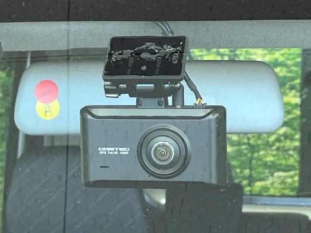 スペーシア Ｘ　４ＷＤ　電動スライドドア　ＳＤナビ　バックカメラ　禁煙車　シートヒーター　前後ドラレコ　ＥＴＣ　スマートキー　オートエアコン　ＣＤ　ＤＶＤ再生　地デジ　ロールサンシェード　ドアバイザー　盗難防止装置（6枚目）