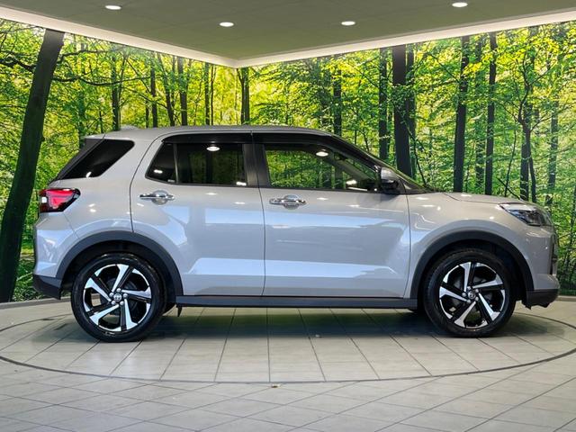 ライズ Ｚ　純正９型ナビ　全周囲カメラ　衝突軽減装置　レーダークルーズ　禁煙車　シートヒーター　前後ドラレコ　ＥＴＣ　コーナーセンサー　スマートキー　ＬＥＤヘッド＆フォグ　純正１７インチＡＷ　オートハイビーム（32枚目）