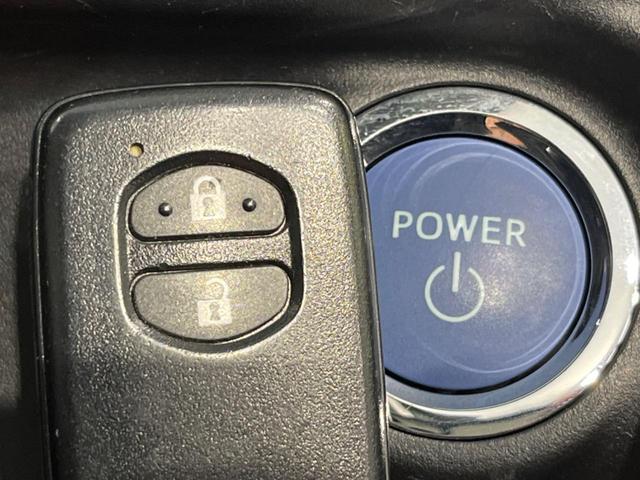 アクア Ｓ　ナビ　バックカメラ　禁煙車　前後ドラレコ　スマートキー　ＬＥＤヘッド　オートライト　オートエアコン　Ｂｌｕｅｔｏｏｔｈ　ＣＤ　ＤＶＤ再生　フルセグ　フォグ　ヘッドライトウォッシャー　電動格納ミラー（6枚目）