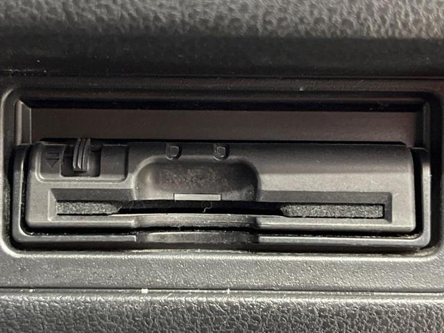 ジューク １５ＲＸ　純正ナビ　バックカメラ　禁煙車　前後ドラレコ　ＥＴＣ　スマートキー　純正１７インチＡＷ　ＨＩＤヘッド　フロントフォグ　オートライト　オートエアコン　Ｂｌｕｅｔｏｏｔｈ　ＣＤ　ＤＶＤ再生　フルセグ（7枚目）