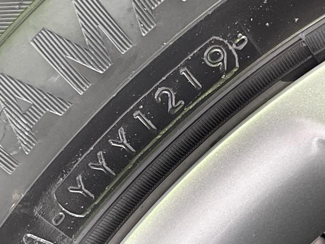 ジューク １５ＲＸ　純正ナビ　バックカメラ　禁煙車　前後ドラレコ　ＥＴＣ　スマートキー　純正１７インチＡＷ　ＨＩＤヘッド　フロントフォグ　オートライト　オートエアコン　Ｂｌｕｅｔｏｏｔｈ　ＣＤ　ＤＶＤ再生　フルセグ（26枚目）