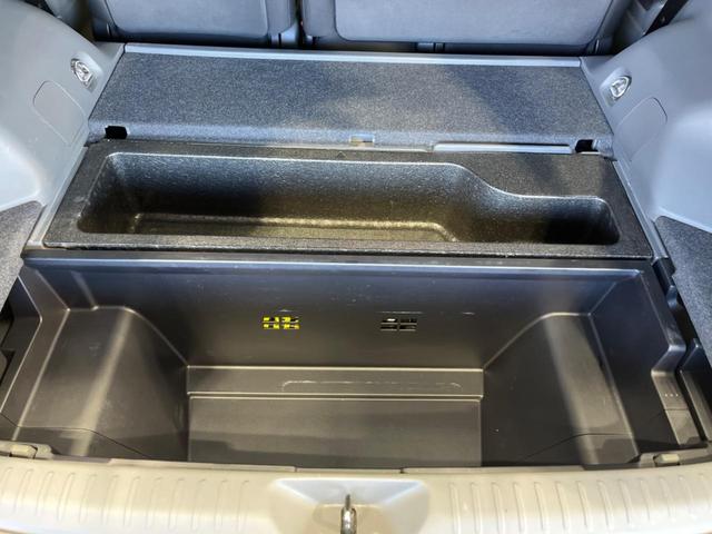 プリウスアルファ S チューン ブラック 純正ナビ バックカメラ 禁煙車 スマートキー ETC 純正16インチAW オートライト オートエアコン Bluetooth再生 CD DVD再生 フルセグ 革巻きハンドル ステアリングスイッチ(39枚目)