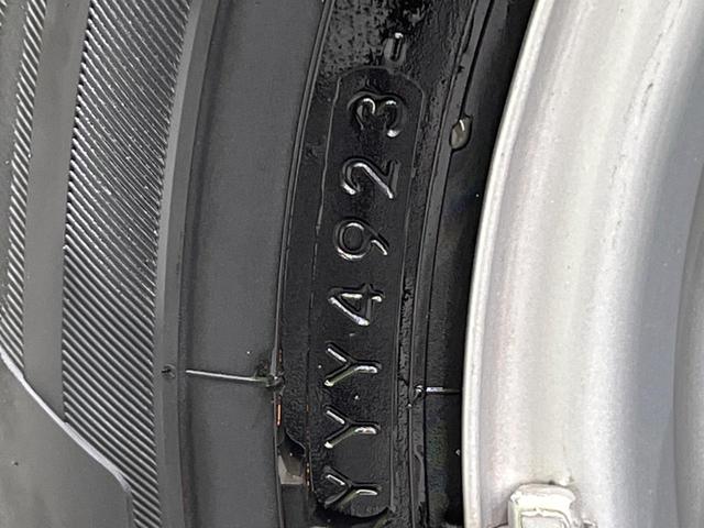 エブリイ PAリミテッド 衝突軽減装置 禁煙車 クリアランスソナー オートハイビーム 車線逸脱警報 誤発進抑制機能 先行車発進告知 オートライト ヘッドライトレベライザー アイドリングストップ AM FM再生(26枚目)