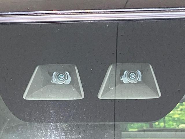 タント カスタムRSセレクション 両側電動ドア 純正9型ナビ バックカメラ 衝突軽減装置 レーダークルーズ 禁煙車 ハーフレザーシート シートヒーター ドラレコ コーナーセンサー レーンキープ スマートキー LEDヘッド&フォグ(6枚目)