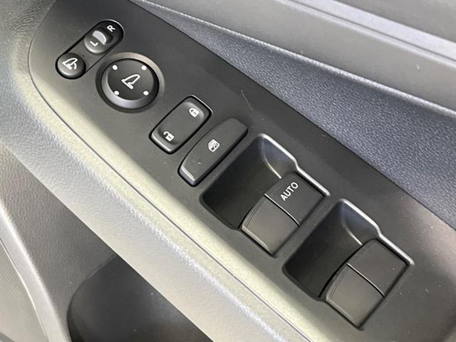 ヴェゼル e:HEV X ディスプレイオーディオ バックカメラ 衝突軽減装置 レーダークルーズ 禁煙車 前後ドラレコ コーナーセンサー スマートキー LEDヘッド ETC 純正16インチAW オートハイビーム オートエアコン(28枚目)