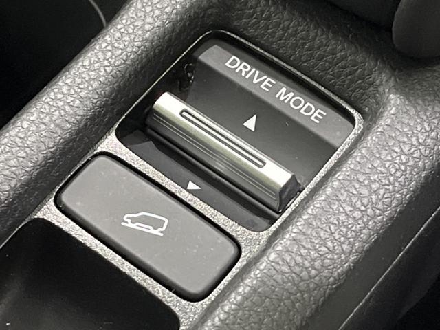 ヴェゼル e:HEV X ディスプレイオーディオ バックカメラ 衝突軽減装置 レーダークルーズ 禁煙車 前後ドラレコ コーナーセンサー スマートキー LEDヘッド ETC 純正16インチAW オートハイビーム オートエアコン(31枚目)