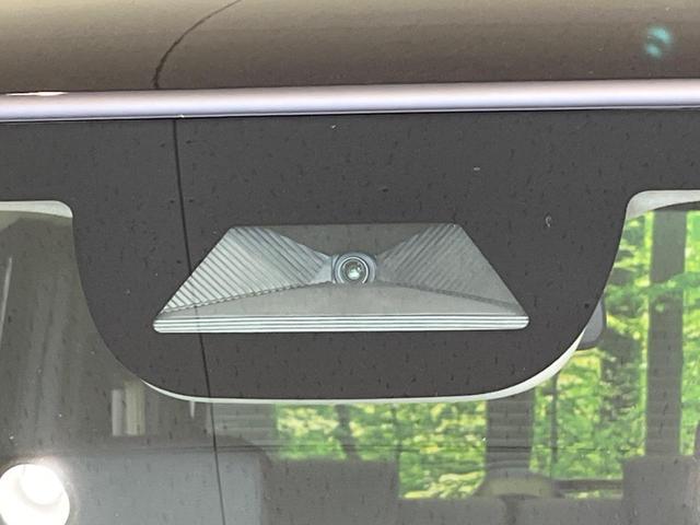 N-BOX ベースグレード 届出済未使用車 電動スライドドア 衝突軽減装置 コーナーセンサー レーンキープ スマートキー LEDヘッド オートハイビーム オートエアコン 誤発進抑制機能 先行車発進告知 ステアリングスイッチ(4枚目)