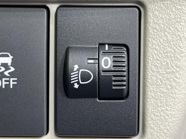 N-BOX ベースグレード 届出済未使用車 電動スライドドア 衝突軽減装置 コーナーセンサー レーンキープ スマートキー LEDヘッド オートハイビーム オートエアコン 誤発進抑制機能 先行車発進告知 ステアリングスイッチ(29枚目)