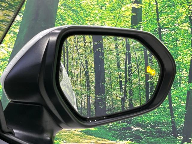 ヤリスクロス ハイブリッドＺ　純正８型ナビ　全周囲カメラ　衝突軽減装置　レーダークルーズ　禁煙車　ハーフレザーシート　パワーシート　シートヒーター　前後ドラレコ　コーナーセンサー　スマートキー　ＬＥＤヘッド　ＥＴＣ　車線逸脱警報（7枚目）