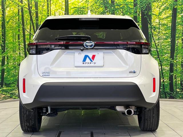 ヤリスクロス ハイブリッドＺ　純正８型ナビ　全周囲カメラ　衝突軽減装置　レーダークルーズ　禁煙車　ハーフレザーシート　パワーシート　シートヒーター　前後ドラレコ　コーナーセンサー　スマートキー　ＬＥＤヘッド　ＥＴＣ　車線逸脱警報（15枚目）