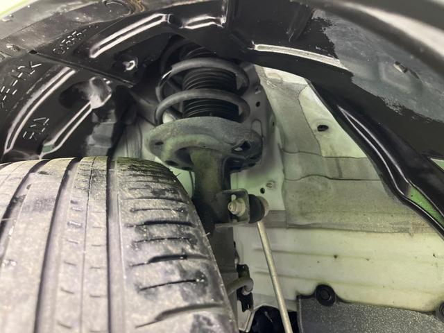 ヤリスクロス ハイブリッドＺ　純正８型ナビ　全周囲カメラ　衝突軽減装置　レーダークルーズ　禁煙車　ハーフレザーシート　パワーシート　シートヒーター　前後ドラレコ　コーナーセンサー　スマートキー　ＬＥＤヘッド　ＥＴＣ　車線逸脱警報（20枚目）