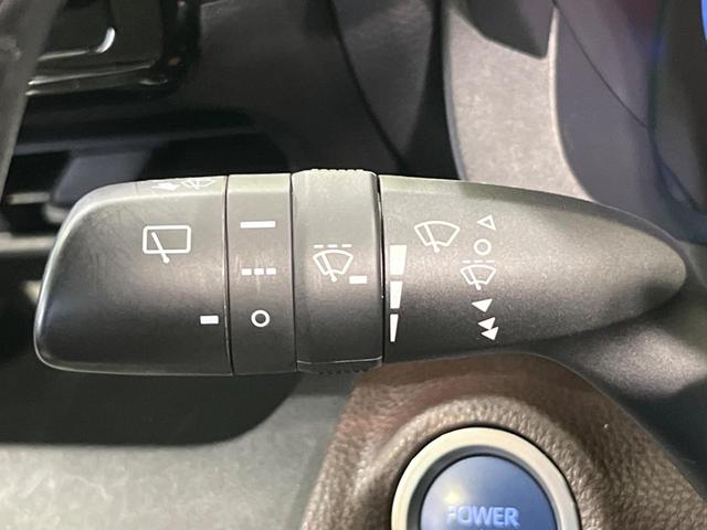 ヤリスクロス ハイブリッドＺ　純正８型ナビ　全周囲カメラ　衝突軽減装置　レーダークルーズ　禁煙車　ハーフレザーシート　パワーシート　シートヒーター　前後ドラレコ　コーナーセンサー　スマートキー　ＬＥＤヘッド　ＥＴＣ　車線逸脱警報（32枚目）