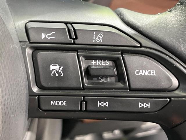 ヤリスクロス ハイブリッドＺ　純正８型ナビ　全周囲カメラ　衝突軽減装置　レーダークルーズ　禁煙車　ハーフレザーシート　パワーシート　シートヒーター　前後ドラレコ　コーナーセンサー　スマートキー　ＬＥＤヘッド　ＥＴＣ　車線逸脱警報（35枚目）