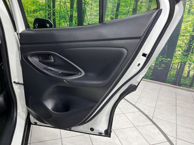 ヤリスクロス ハイブリッドＺ　純正８型ナビ　全周囲カメラ　衝突軽減装置　レーダークルーズ　禁煙車　ハーフレザーシート　パワーシート　シートヒーター　前後ドラレコ　コーナーセンサー　スマートキー　ＬＥＤヘッド　ＥＴＣ　車線逸脱警報（49枚目）