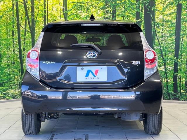 アクア Ｓ　純正ナビ　禁煙車　スマートキー　ＬＥＤヘッド　ＥＴＣ　１５インチＡＷ　オートライト　フォグランプ　オートエアコン　ＣＤ　地デジ　ドアバイザー　プライバシーガラス　アイドリングストップ　横滑り防止装置（15枚目）