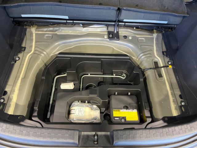 アクア Ｓ　純正ナビ　禁煙車　スマートキー　ＬＥＤヘッド　ＥＴＣ　１５インチＡＷ　オートライト　フォグランプ　オートエアコン　ＣＤ　地デジ　ドアバイザー　プライバシーガラス　アイドリングストップ　横滑り防止装置（53枚目）