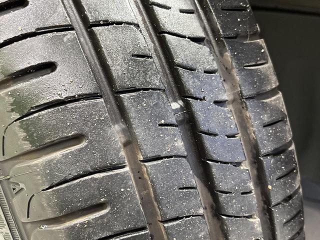 プリウス SセーフティプラスII 純正ナビ 全周囲カメラ 100V電源 衝突軽減装置 レーダークルーズ 禁煙車 ドラレコ コーナーセンサー レーンキープ スマートキー LEDヘッド ETC ブラインドスポットモニター 誤発進抑制機能(27枚目)