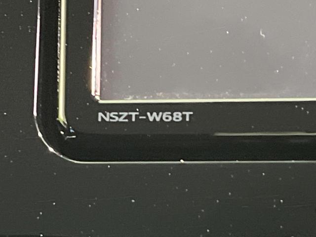 プリウス SセーフティプラスII 純正ナビ 全周囲カメラ 100V電源 衝突軽減装置 レーダークルーズ 禁煙車 ドラレコ コーナーセンサー レーンキープ スマートキー LEDヘッド ETC ブラインドスポットモニター 誤発進抑制機能(49枚目)