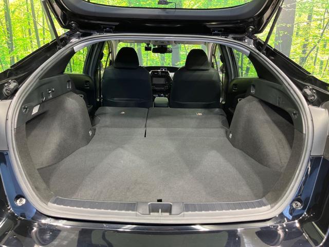 プリウス SセーフティプラスII 純正ナビ 全周囲カメラ 100V電源 衝突軽減装置 レーダークルーズ 禁煙車 ドラレコ コーナーセンサー レーンキープ スマートキー LEDヘッド ETC ブラインドスポットモニター 誤発進抑制機能(62枚目)