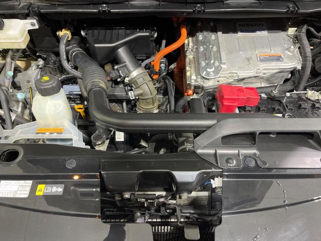 セレナ e-パワー ハイウェイスターV 両側電動ドア 後席モニター 純正10型ナビ 全周囲カメラ 衝突軽減装置 プロパイロット 寒冷地仕様 禁煙車 ドラレコ ETC シートヒーター コーナーセンサー スマートキー LEDヘッド&フォグ(18枚目)