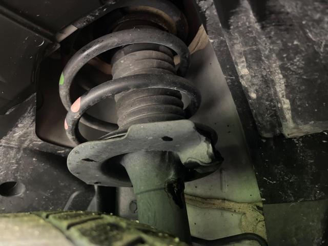 セレナ e-パワー ハイウェイスターV 両側電動ドア 後席モニター 純正10型ナビ 全周囲カメラ 衝突軽減装置 プロパイロット 寒冷地仕様 禁煙車 ドラレコ ETC シートヒーター コーナーセンサー スマートキー LEDヘッド&フォグ(20枚目)