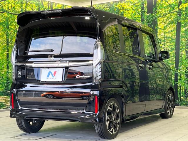 N-BOXカスタム G・Lターボホンダセンシング 両側電動ドア 純正ナビ バックカメラ 衝突軽減装置 レーダークルーズ 禁煙車 ハーフレザーシート コーナーセンサー スマートキー LEDヘッド ETC 純正15インチAW Bluetooth再生(17枚目)