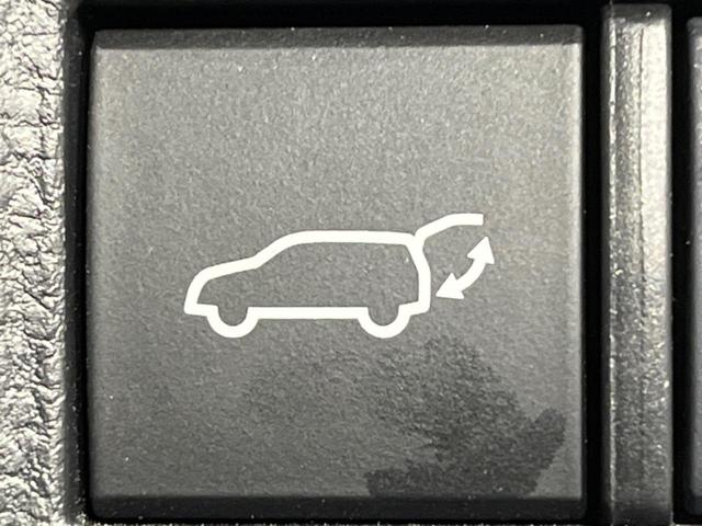 ハリアー G 4WD 純正8型ディスプレイオーディオ バックカメラ 寒冷地仕様 衝突軽減装置 レーダークルーズ 禁煙車 電動リアゲート ハーフレザーシート パワーシート ドラレコ コーナーセンサー スマートキー(33枚目)