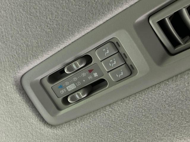 ヴォクシー ＺＳ　４ＷＤ　両側電動ドア　後席モニター　９型ナビ　バックカメラ　禁煙車　ドラレコ　スマートキー　ＨＩＤヘッド　エアロ　ＥＴＣ　純正１６インチＡＷ　オートエアコン　Ｂｌｕｅｔｏｏｔｈ　フルセグ　パドルシフト（58枚目）