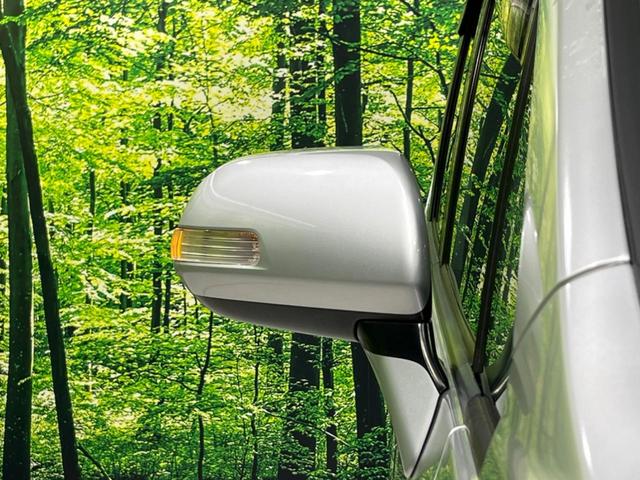 ヴォクシー ＺＳ　４ＷＤ　両側電動ドア　後席モニター　９型ナビ　バックカメラ　禁煙車　ドラレコ　スマートキー　ＨＩＤヘッド　エアロ　ＥＴＣ　純正１６インチＡＷ　オートエアコン　Ｂｌｕｅｔｏｏｔｈ　フルセグ　パドルシフト（62枚目）