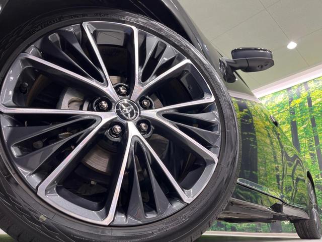 プリウス Ｚ　純正１２．３インチディスプレイオーディオ　全周囲カメラ　ＡＣ１００Ｖ電源　衝突軽減装置　レーダークルーズ　禁煙車　電動リアゲート　合皮シート　シートエアコン　パワーシート　ドラレコ　ＥＴＣ２．０（13枚目）