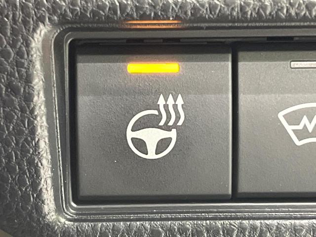 プリウス Ｚ　純正１２．３インチディスプレイオーディオ　全周囲カメラ　ＡＣ１００Ｖ電源　衝突軽減装置　レーダークルーズ　禁煙車　電動リアゲート　合皮シート　シートエアコン　パワーシート　ドラレコ　ＥＴＣ２．０（52枚目）