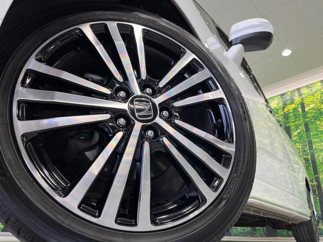 オデッセイ アブソルート・２０ｔｈアニバーサリー　両側電動ドア　後席モニター　純正８型ナビ　バックカメラ　衝突軽減装置　禁煙車　ハーフレザーシート　パワーシート　スマートキー　ＬＥＤヘッド　ＥＴＣ　クルコン　純正１８インチＡＷ　オートライト　フルセグ（14枚目）